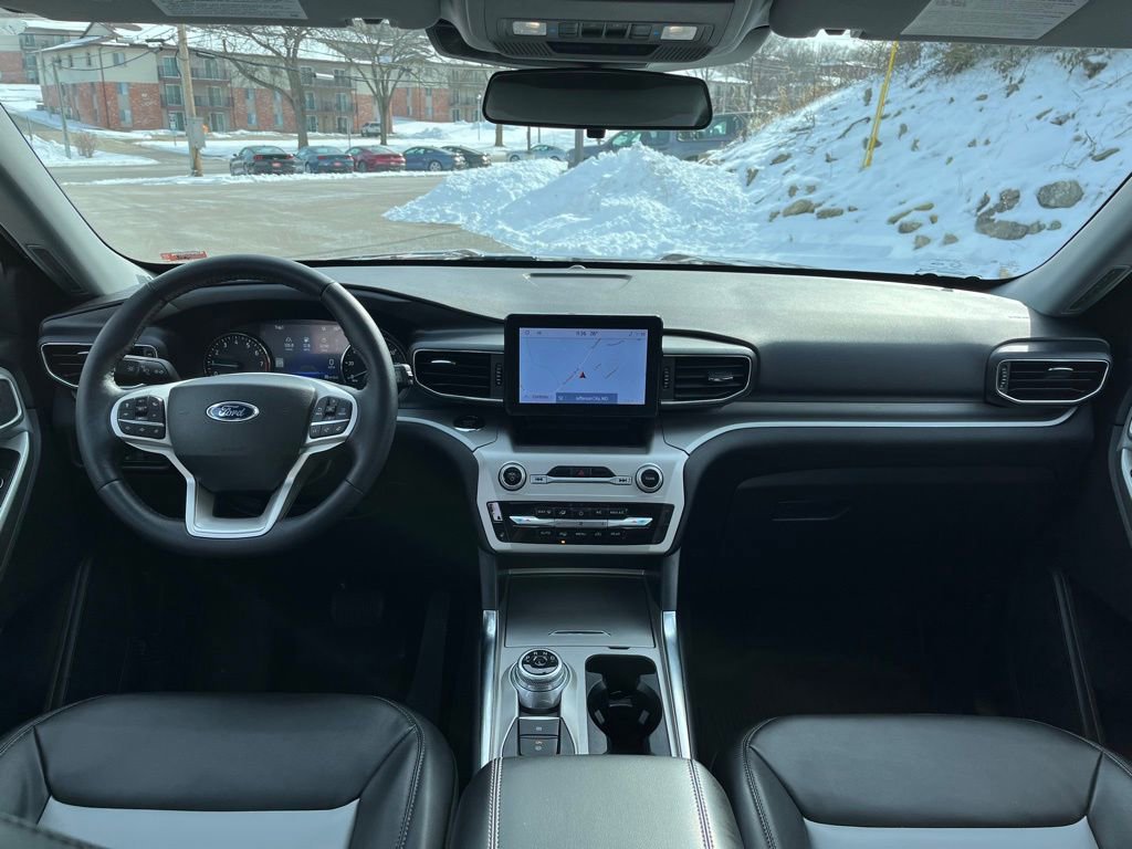 Certified 2022 Ford Explorer XLT w/ Equipment Group 202A image 13