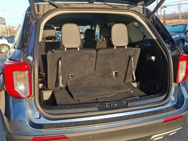 Certified 2020 Ford Explorer XLT w/ Equipment Group 202A image 30