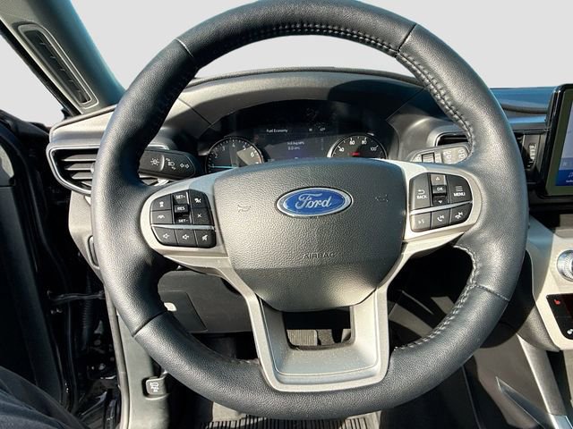 Certified 2023 Ford Explorer XLT w/ Equipment Group 202A image 13