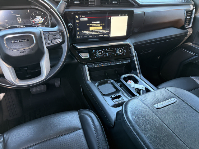 Used 2024 GMC Sierra 3500 Denali w/ Denali Reserve Package AWD/4WD image 23