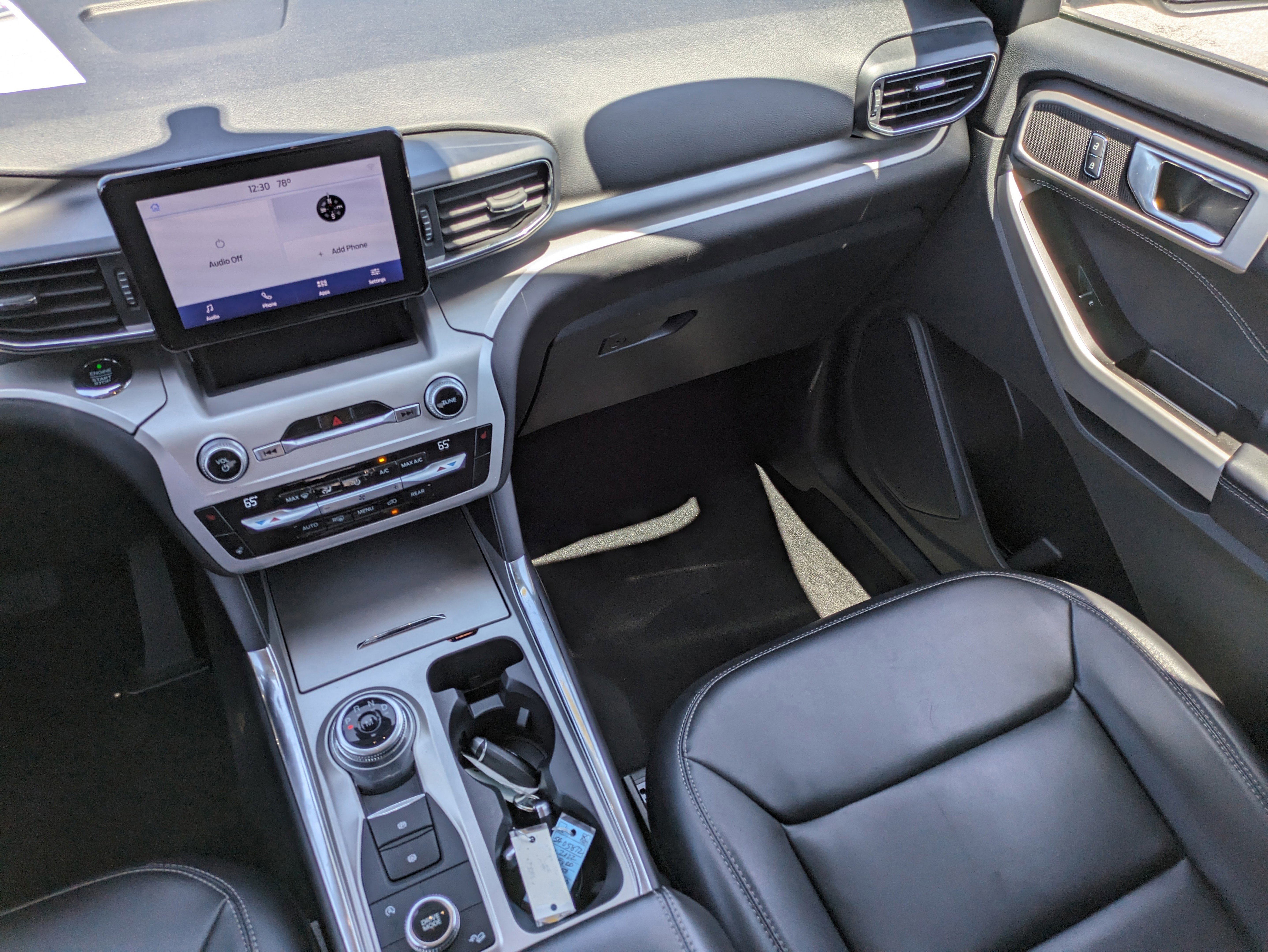 Certified 2021 Ford Explorer XLT w/ Equipment Group 202A image 14