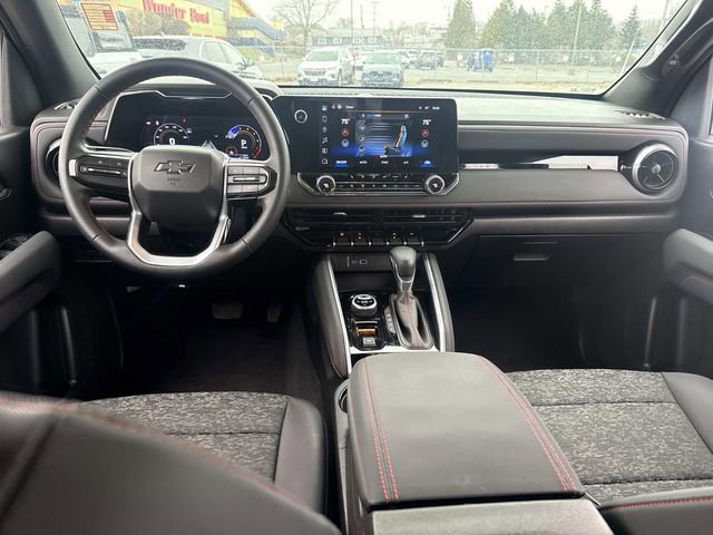 Used 2024 Chevrolet Colorado Z71 image 14