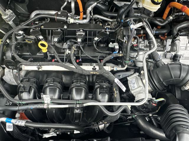 Certified 2025 Ford Escape ST-Line w/ Equipment Group 301A image 19