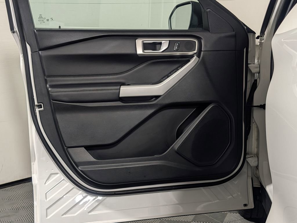 Certified 2022 Ford Explorer XLT image 23