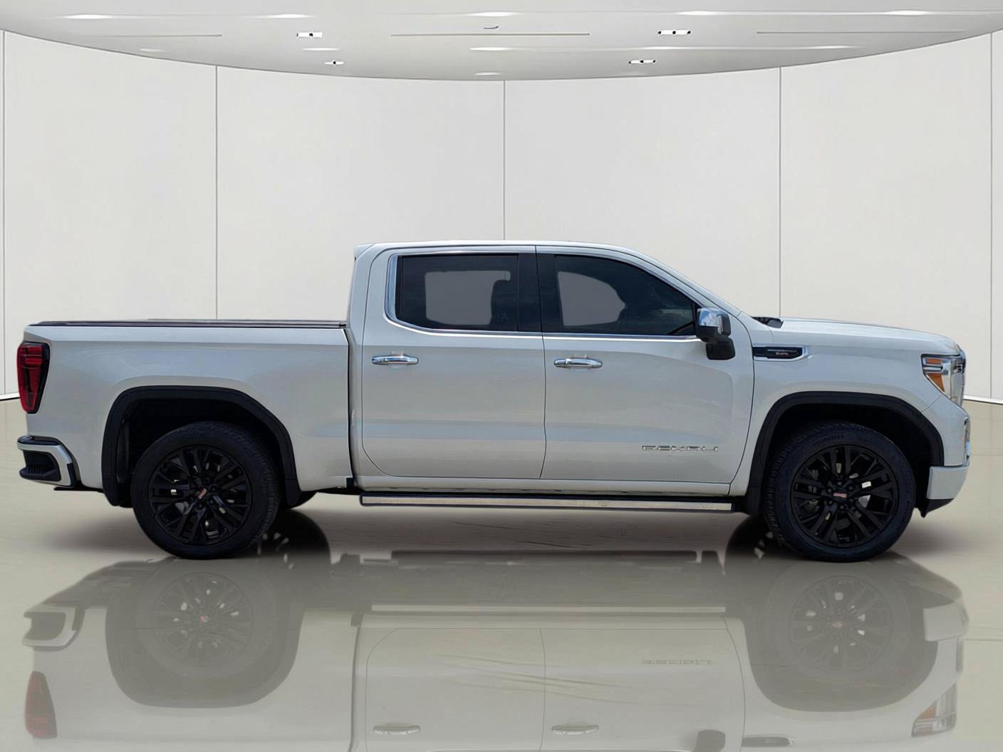 Used 2022 GMC Sierra 1500 Denali w/ Denali Reserve Package AWD/4WD image 5