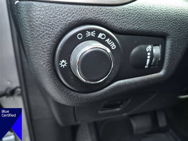 Used 2020 Jeep Cherokee Latitude AWD/4WD image 19