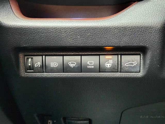 Used 2020 Toyota RAV4 Limited image 24
