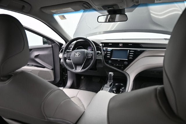 Used 2020 Toyota Camry SE FWD image 21