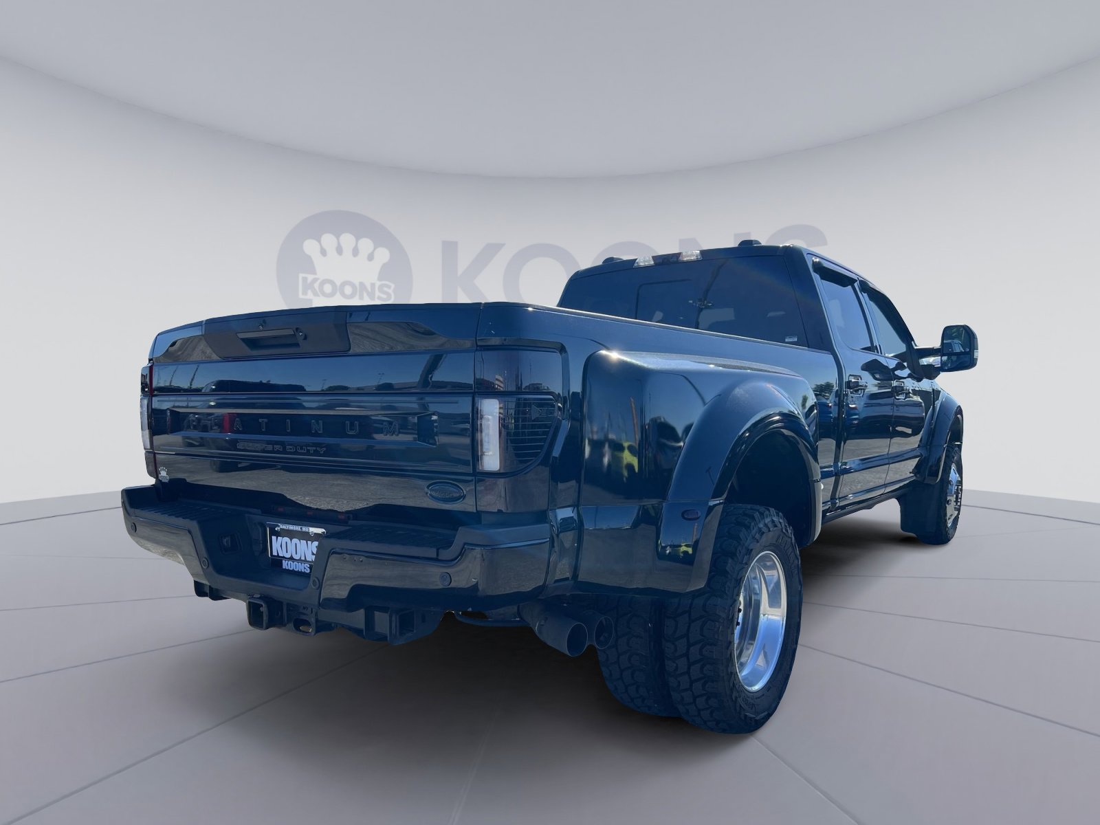 Certified 2020 Ford F450 Platinum w/ FX4 Off-Road Package AWD/4WD image 16