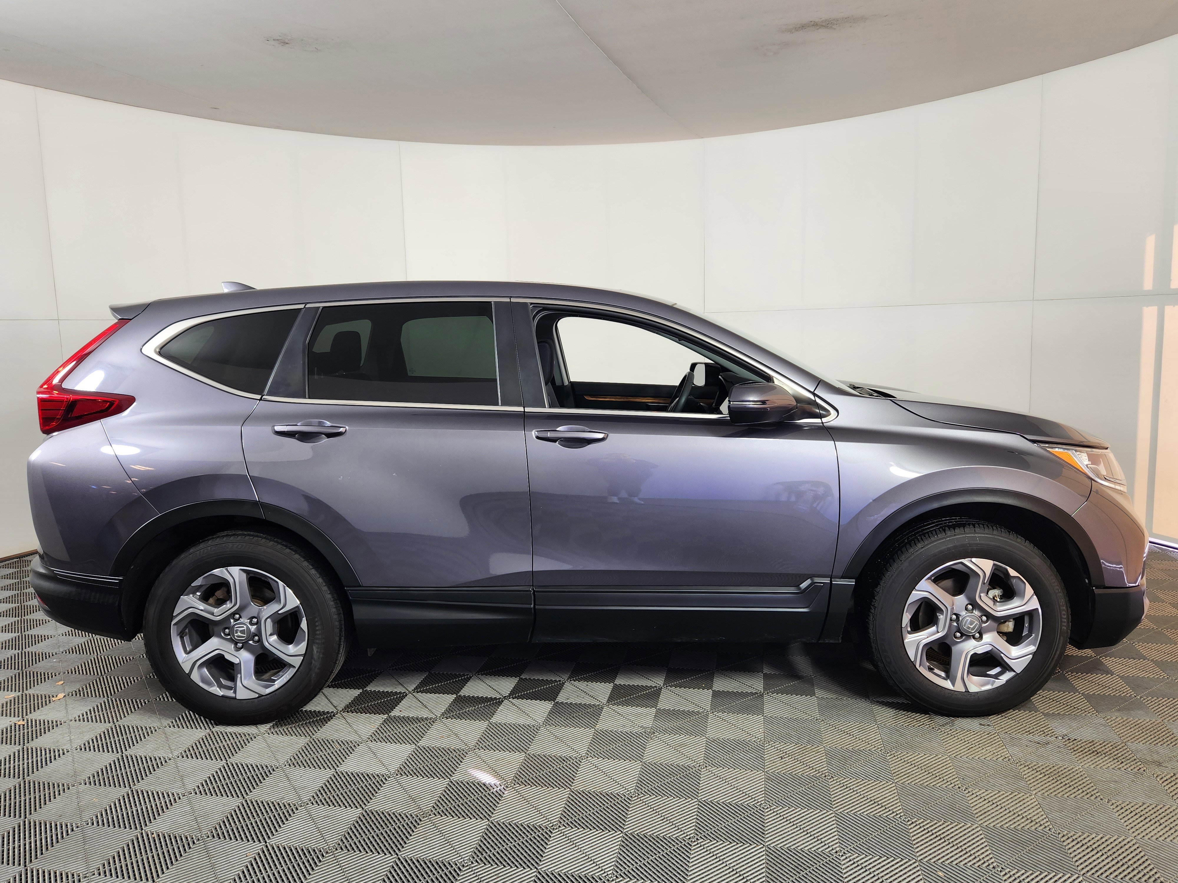 Used 2018 Honda CR-V EX image 6