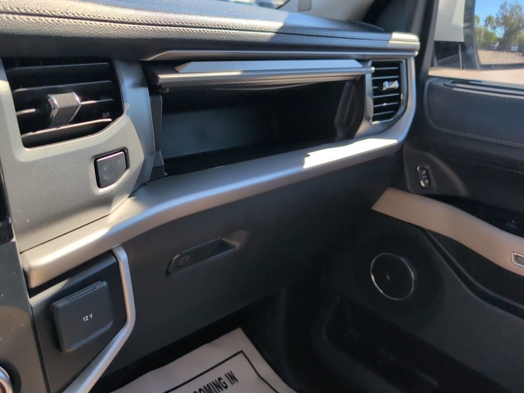 Certified 2024 Ford Expedition Max XLT image 25