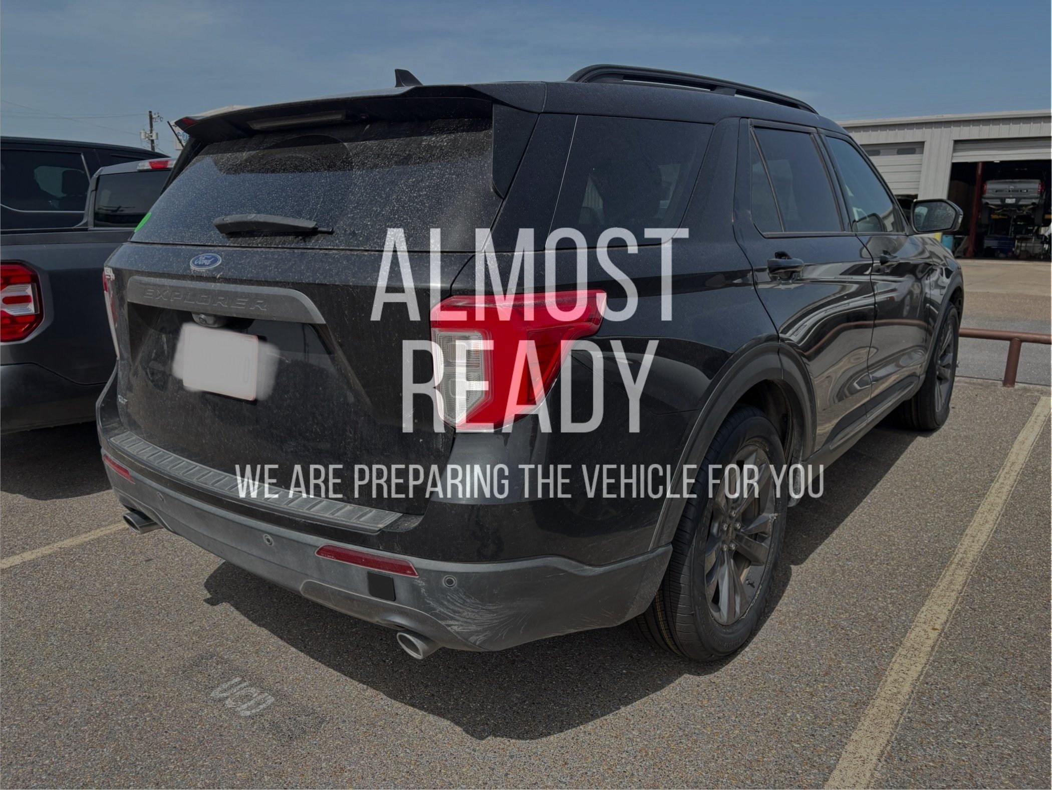 Certified 2023 Ford Explorer XLT w/ Equipment Group 202A RWD image 4