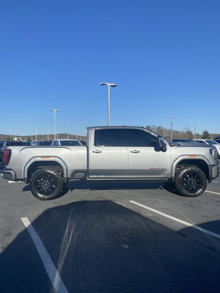 Used 2026 GMC Sierra 2500 AT4 w/ AT4 Premium Plus Package image 9