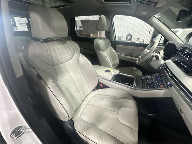 Used 2023 Hyundai Palisade Limited AWD/4WD image 32