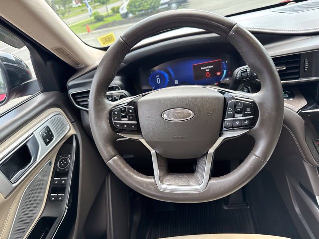 Certified 2021 Ford Explorer Platinum w/ Equipment Group 601A AWD/4WD image 24