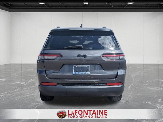 Used 2023 Jeep Grand Cherokee L Laredo AWD/4WD image 4