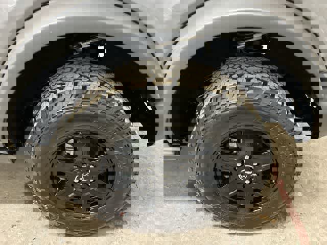 Certified 2022 Ford Bronco Black Diamond image 9