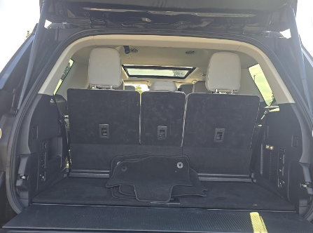 Certified 2025 Ford Expedition Active AWD/4WD image 12