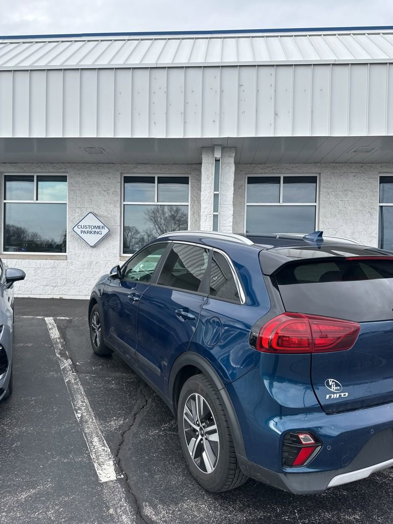 Used 2020 Kia Niro EX Premium FWD image 9