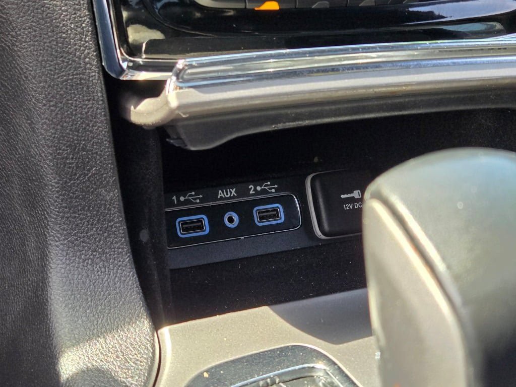 Used 2019 Jeep Grand Cherokee Altitude AWD/4WD image 33