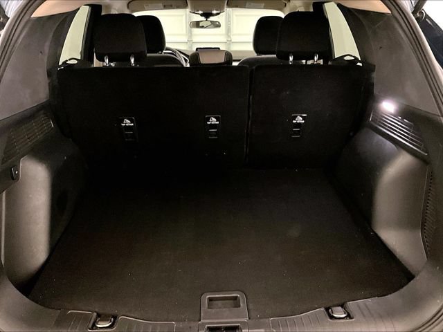 Certified 2020 Ford Escape SE Sport FWD image 33