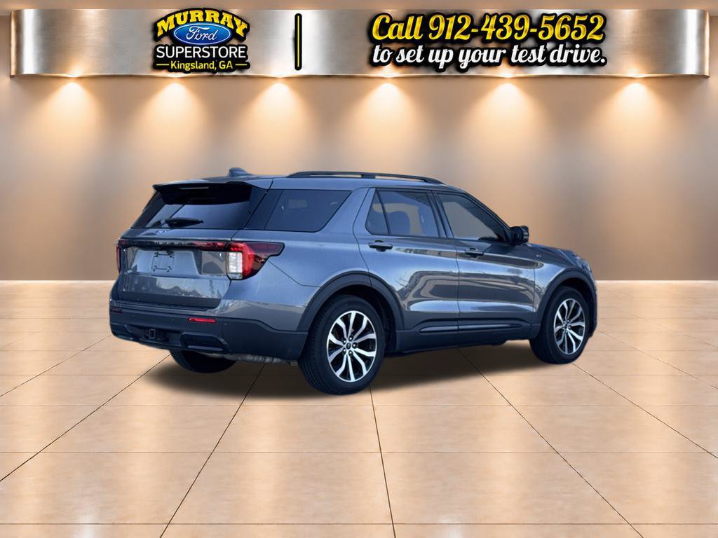 Certified 2025 Ford Explorer ST-Line w/ Premium Package RWD image 4