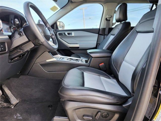 Certified 2023 Ford Explorer XLT w/ Equipment Group 202A image 19