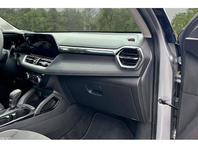 Used 2025 Chevrolet TrailBlazer LT AWD/4WD image 22