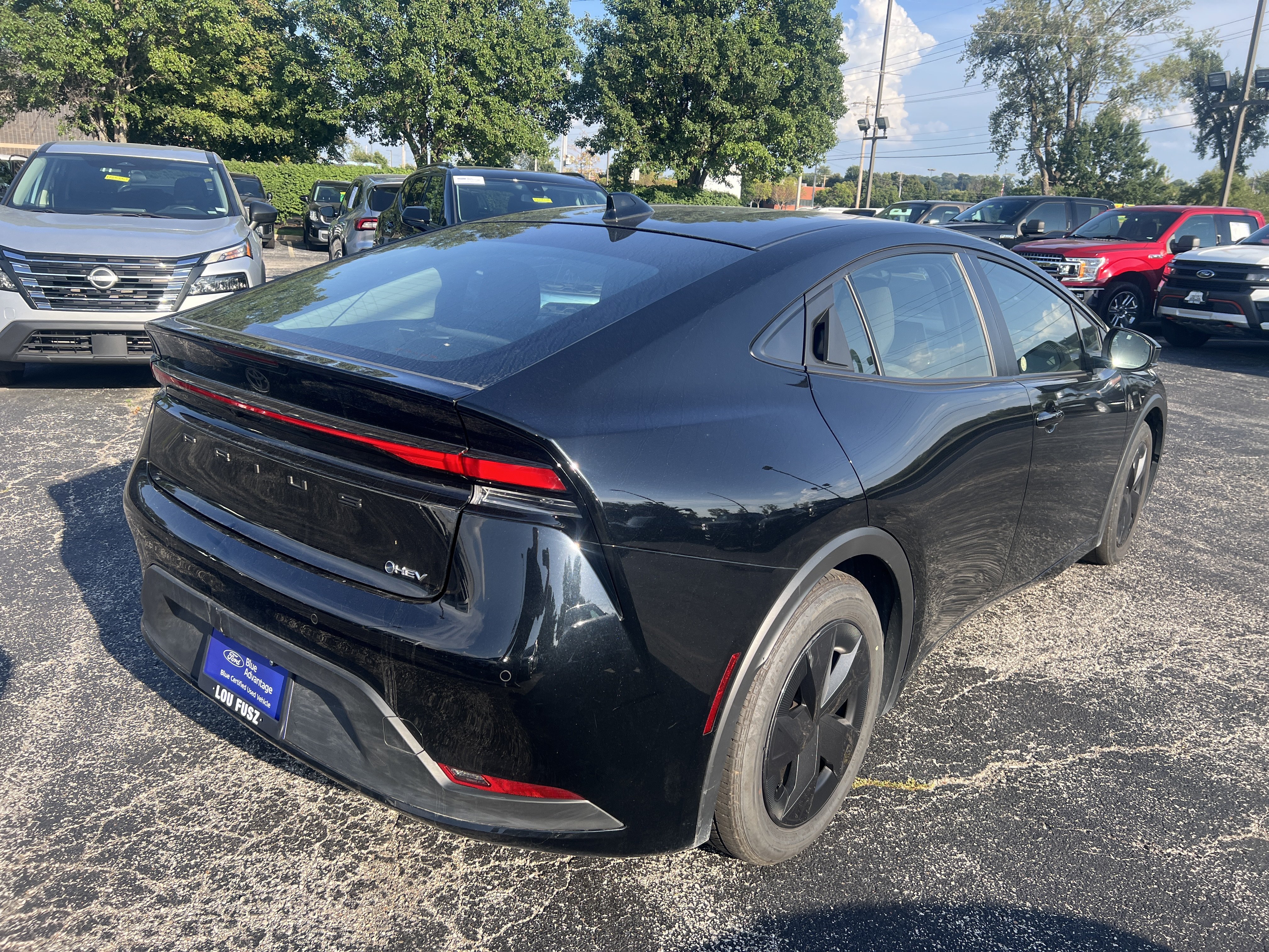 Used 2026 Toyota Prius LE FWD image 7