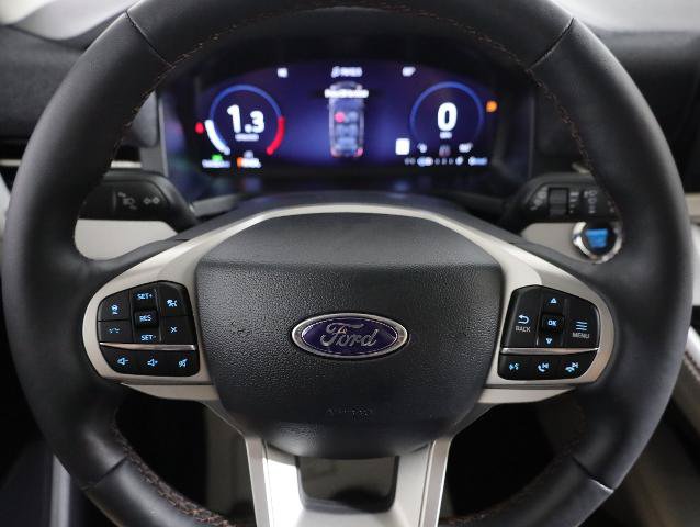 Certified 2025 Ford Explorer Active w/ Active Comfort Package AWD/4WD image 16