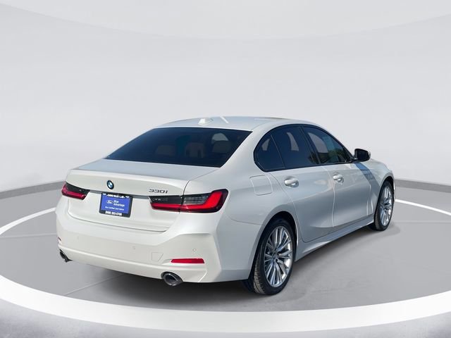 Used 2023 BMW 330i 330i w/ Convenience Package image 3