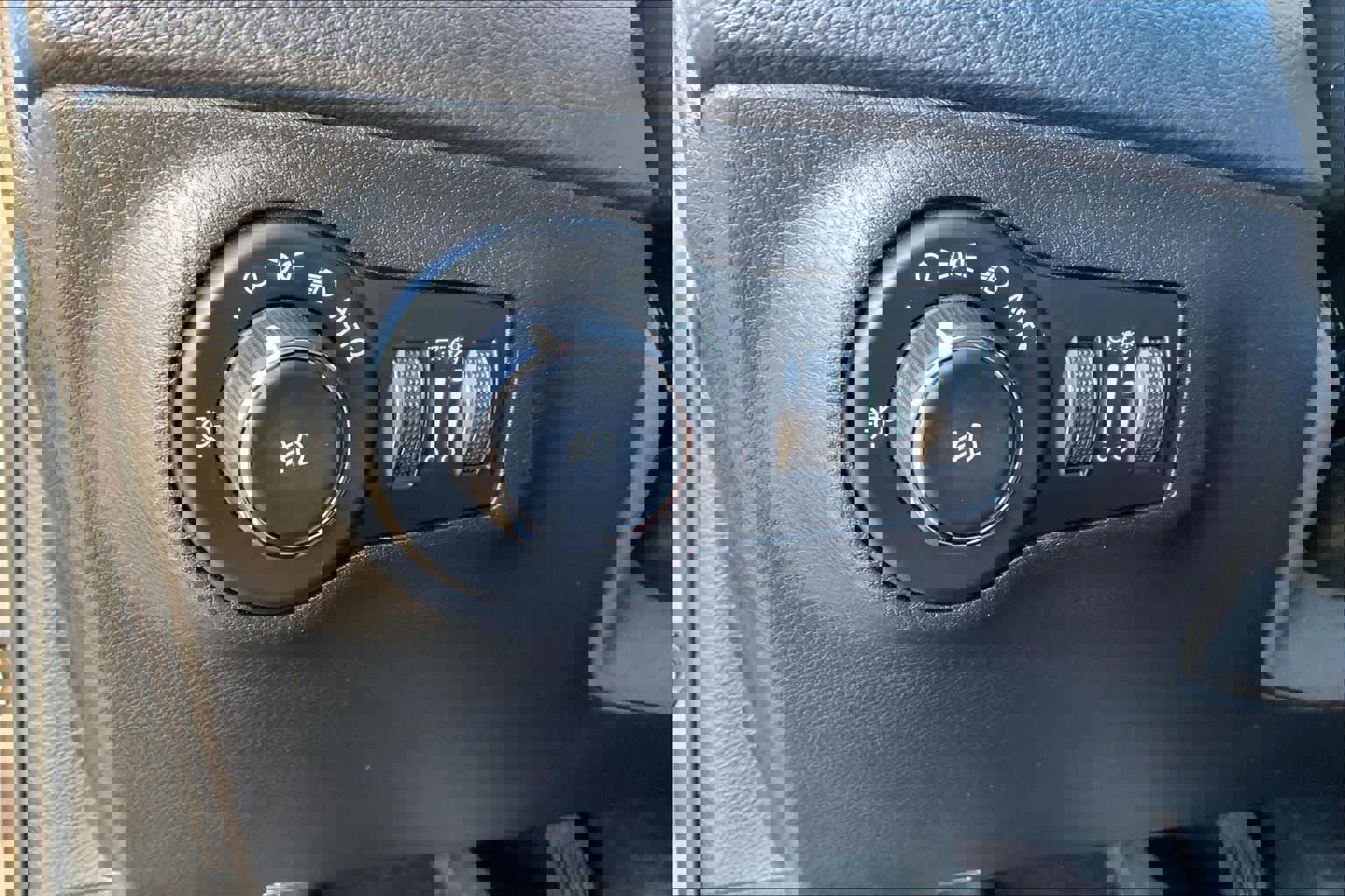 Used 2018 Jeep Compass Altitude image 29