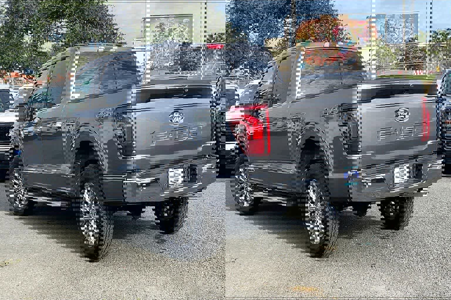 Certified 2025 Ford F150 Lariat w/ Equipment Group 501A Mid AWD/4WD image 4