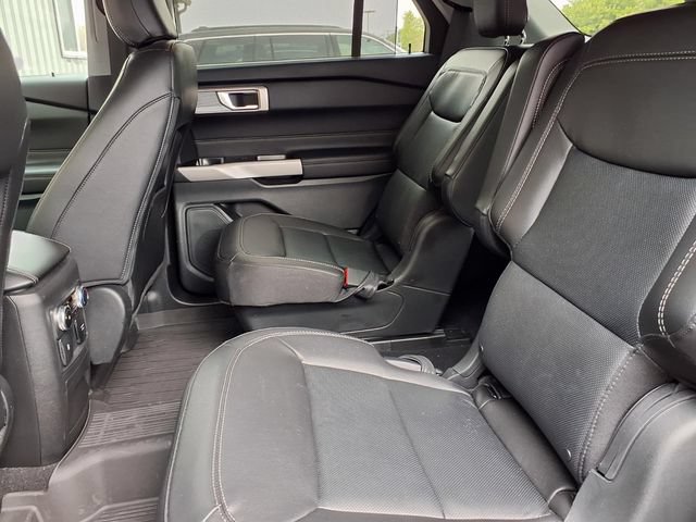 Certified 2024 Ford Explorer Limited w/ Equipment Group 301A AWD/4WD image 7