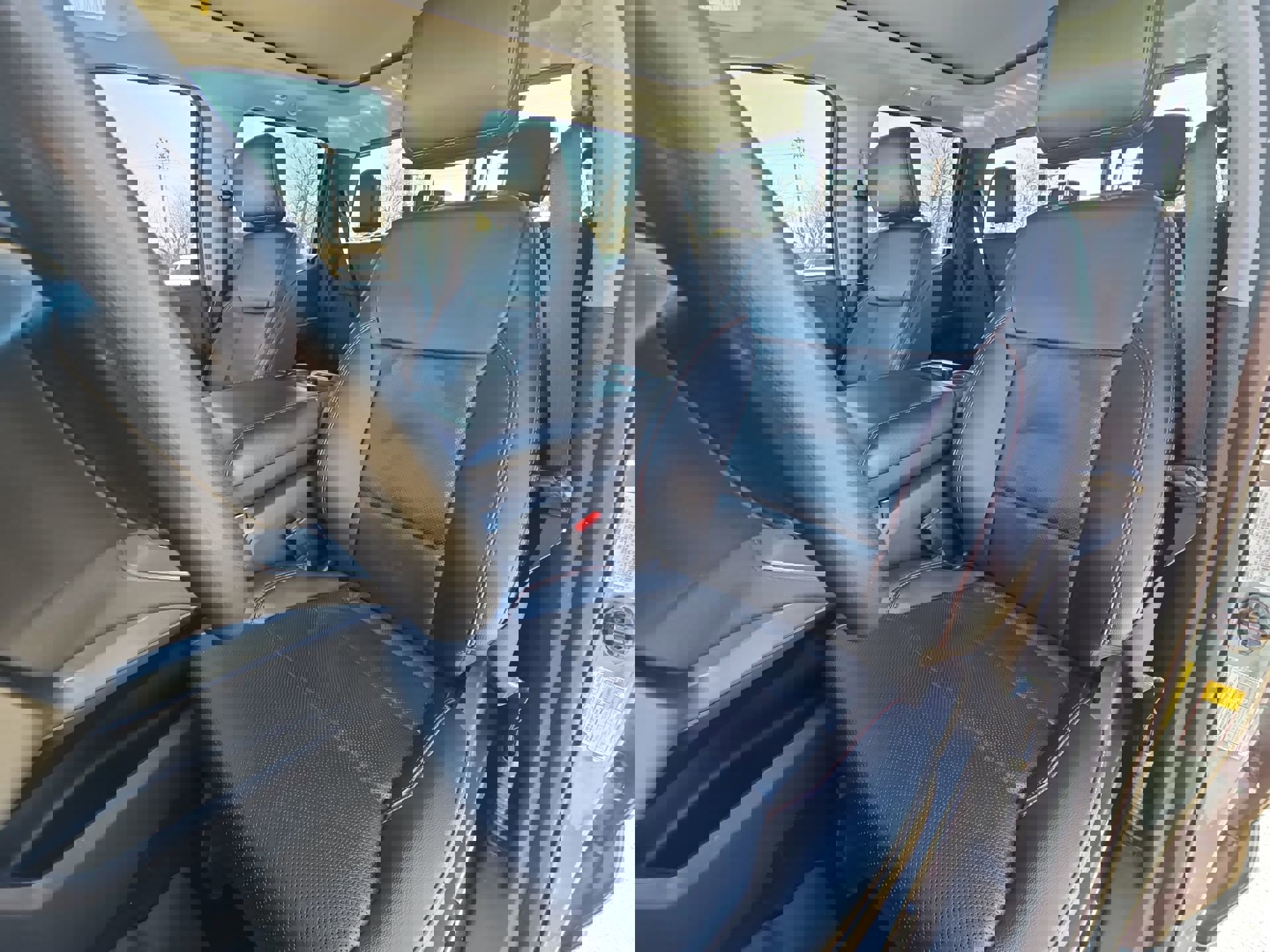 Certified 2022 Ford F150 Lariat w/ Equipment Group 502A High image 11