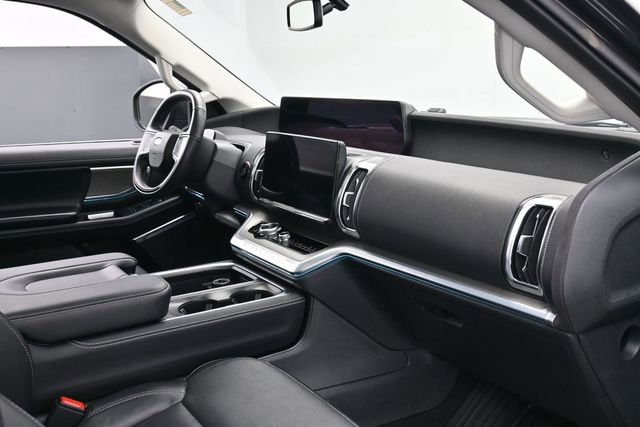 Certified 2025 Ford Expedition Platinum AWD/4WD image 29