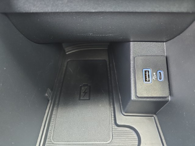 Certified 2024 Ford Edge ST w/ Equipment Group 401A AWD/4WD image 24