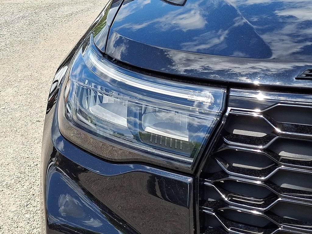 Certified 2025 Ford Explorer ST w/ Sun And Sound Package AWD/4WD image 12