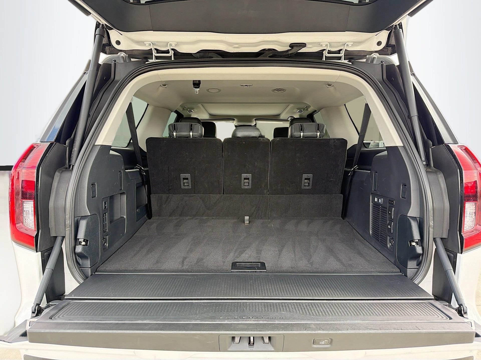 Certified 2025 Ford Expedition Max Active AWD/4WD image 33