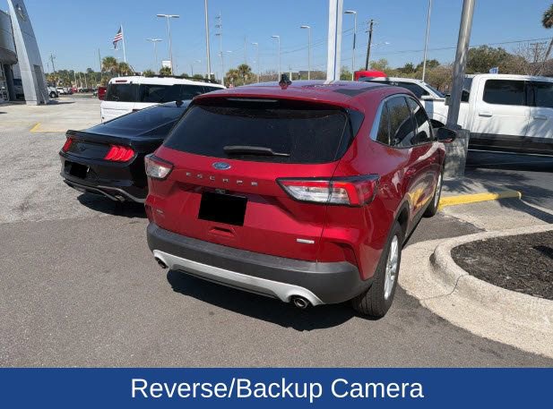 Certified 2020 Ford Escape SE image 4