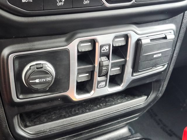 Used 2021 Jeep Wrangler Unlimited Sahara AWD/4WD image 24