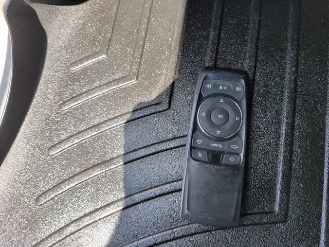 Used 2018 Chrysler Pacifica Touring-L Plus w/ Tire & Wheel Group FWD image 29