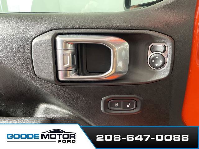 Used 2023 Jeep Wrangler Unlimited w/ Cold Weather Group AWD/4WD image 9