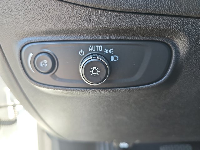 Used 2024 Chevrolet Equinox LS w/ LS Convenience Package FWD image 28