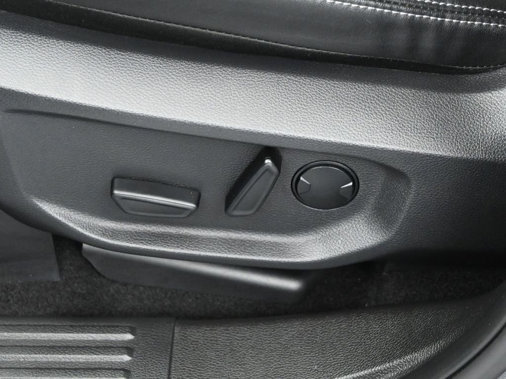 Certified 2024 Ford Ranger Lariat w/ FX4 Off-Road Package image 39