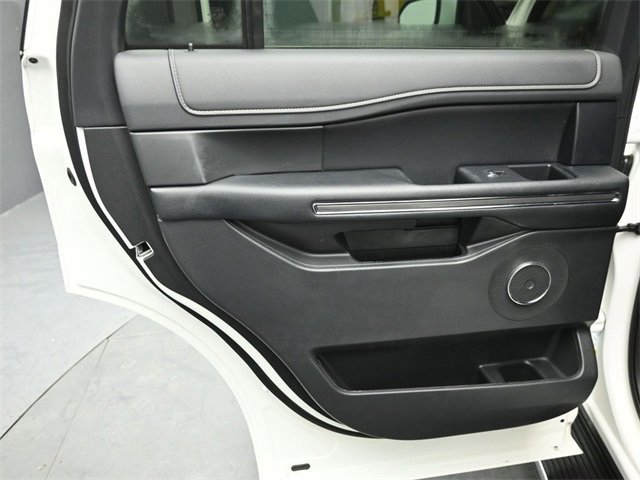 Certified 2023 Ford Expedition XLT image 38