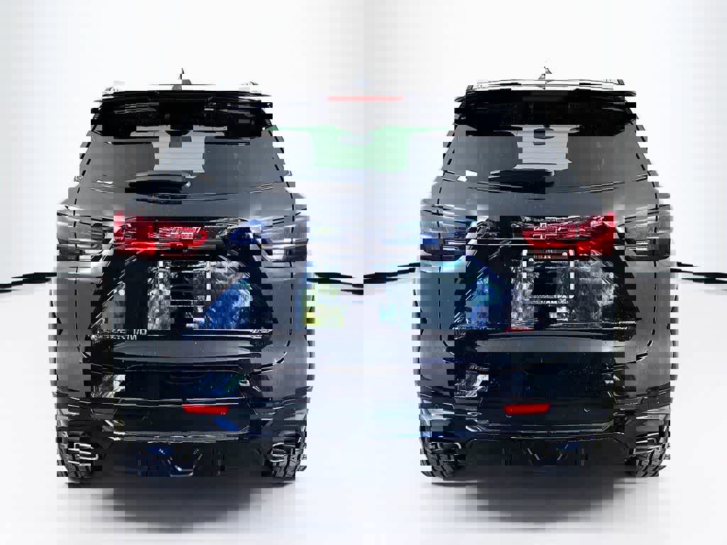 Used 2023 Chevrolet Blazer RS w/ Enhanced Convenience Package image 4