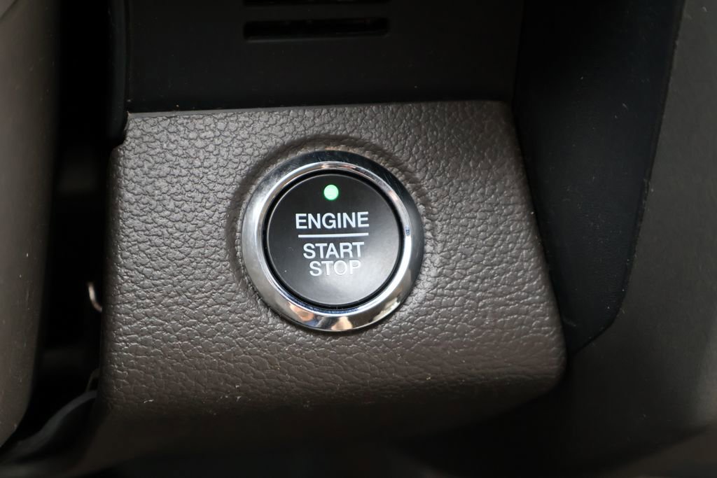 Certified 2021 Ford Expedition XLT RWD image 10