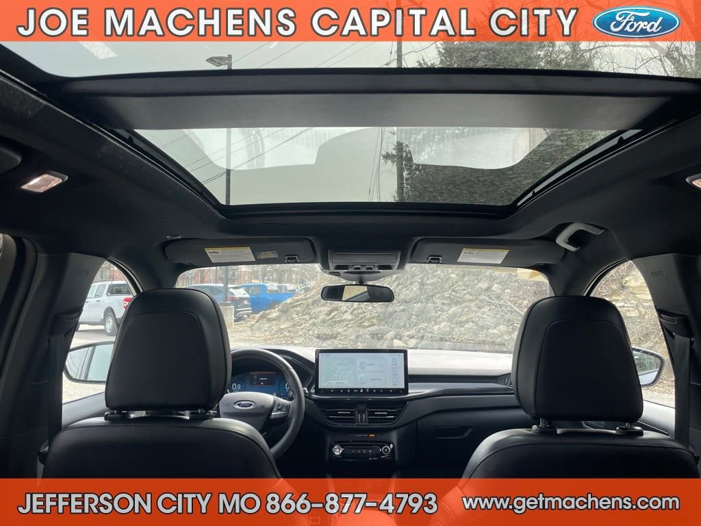 Certified 2023 Ford Escape ST-Line Select w/ Tech Pack #2 image 11