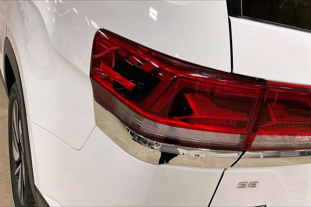 Used 2025 Volkswagen Atlas SE AWD/4WD image 28